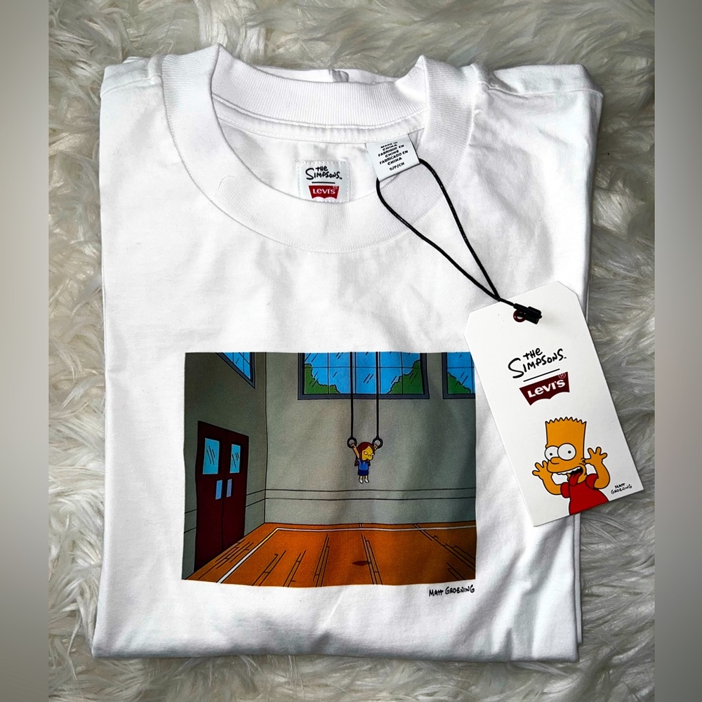Long Sleeve Simpson Levi’s Tee